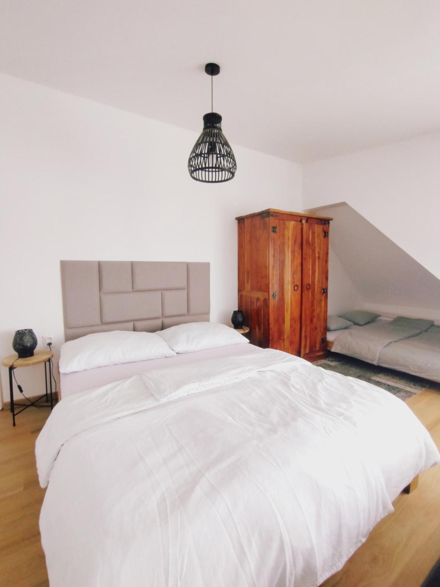 Attic Apartment Catnip Pozsony Kültér fotó